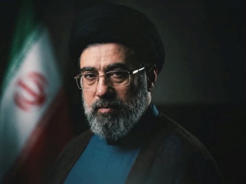 İranın Ali Lideri kimi yenə onun adı ÇƏKİLİR