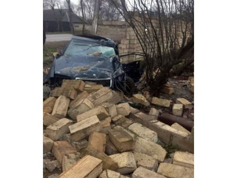 Minik maşını hasara çırpıldı - Sürücü öldü