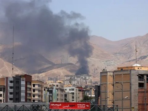 İsrail İranın bu şəhərlərinə zərbələr endirdi