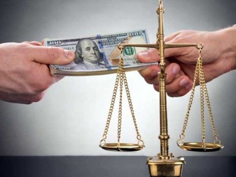 Korrupsiya məlumatı verən işçilərlə bağlı QƏRAR