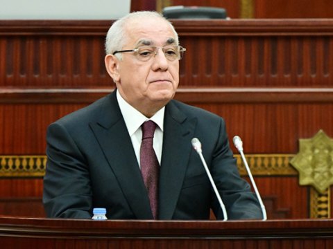 Baş nazir bu gün hesabat verəcək