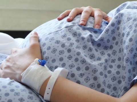 19 yaşlı qadın doğuş zamanı öldü