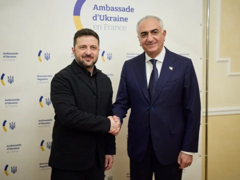 Zelenski Pəhləvi ilə görüşdü