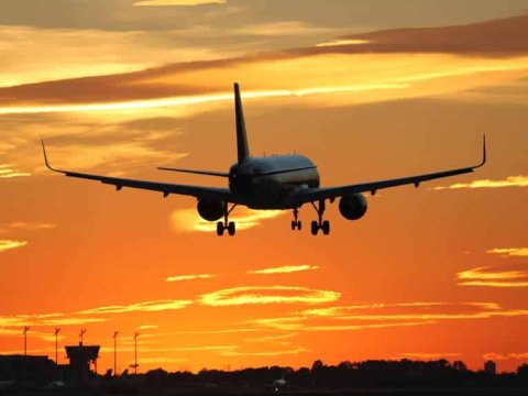 BƏƏ hava məkanını bağladı