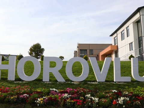 Horovluya köçənlərə açarlar təqdim edildi