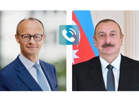 İlham Əliyev Almaniya kansleri ilə yaxın şərqi müzakirə etdi