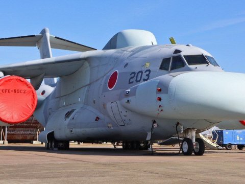 Dünyanın ən "çirkin" təyyarəsi ilk uçuşunu etdi - FOTOLAR