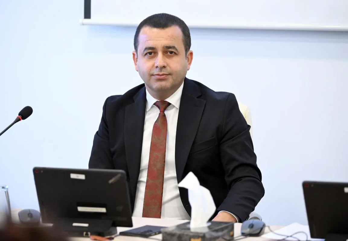 Əli Həşimli Federasiya prezidenti seçildi