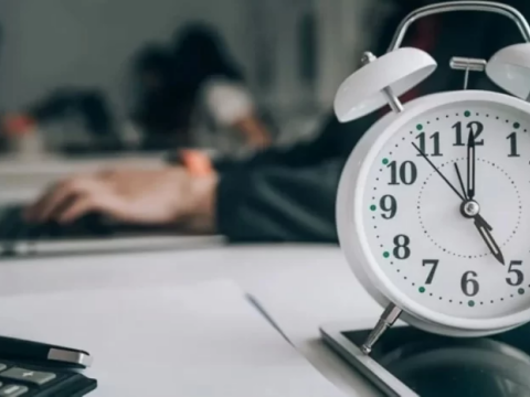 Bu gün Azərbaycanda qısa iş günüdür