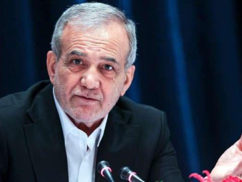 Pezeşkian dünyaya&nbsp;müraciət etdi