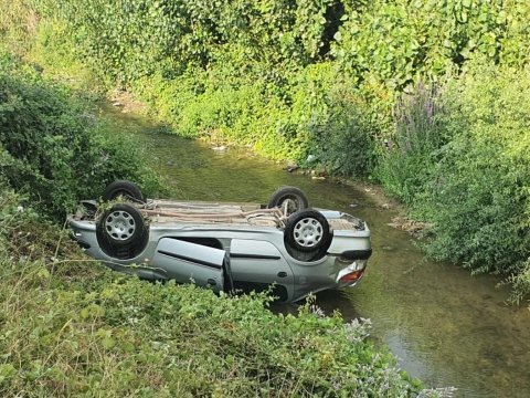 Neftçalada maşın aşdı -&nbsp;iki qardaş öldü