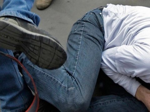 32 yaşlı kişini qonşusu döydü