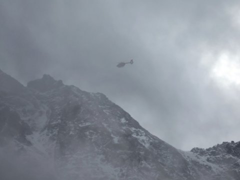 Qar uçqunu oldu, ölənlər var