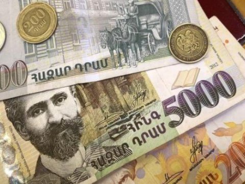 Dövlət məmurlarına aylıq bonuslar ödəniləcək