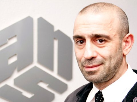 Vahid Mustafayev işçi&nbsp;axtarır: 1200 manat maaş verəcək