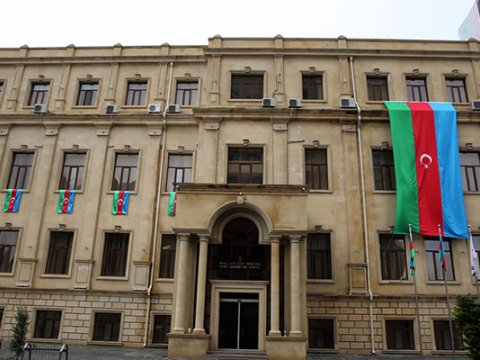 Universitetdə 3 vakansiya: hər kəs müraciət edə bilər