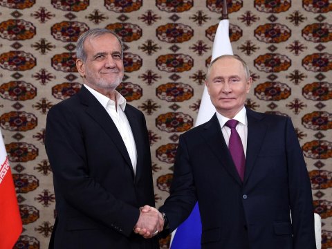 Pezeşkian Putinə rus dilində təşəkkür etdi-FOTO