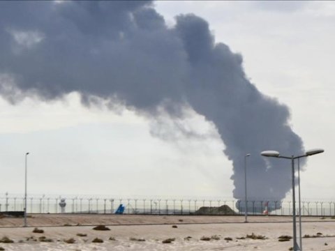 Küveytin "Şüveyx" limanına dron hücumu olub