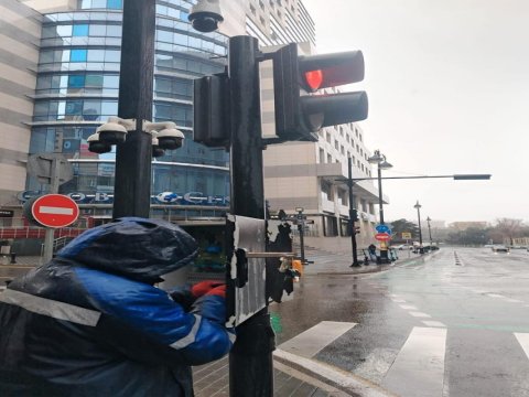 Nazirlikdən&nbsp;işıqforlarla bağlı sürücülərə MÜRACİƏT