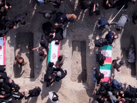 İranda&nbsp;226 şagird, 55 müəllim öldürülüb