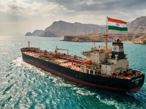 Hindistan tankerləri Hörmüz boğazını keçdi