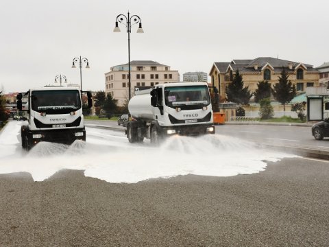 Yağışdan sonra Bakının küçələrində iməclik - FOTOLAR
