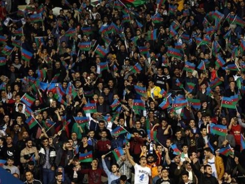 "Qarabağ" azyaşlılara bileti pulsuz etdi