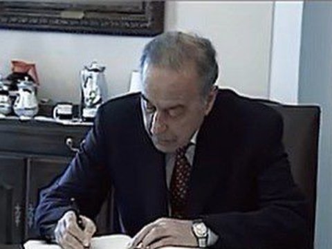 29 il öncə&nbsp;Heydər Əliyev Ağ Evin xatirə kitabına nə yazmışdı? - VİDEO