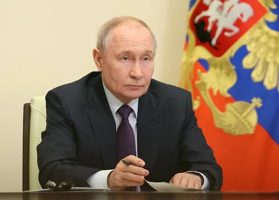 Putin dünyaya yeni neft və qaz marşrutları təklif edir