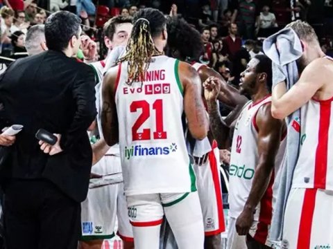 Basketbolçular məşqə çıxmaqdan imtina etdilər - Maaşları ödənilmir