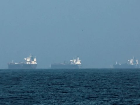 İran İsrailin neft tankerini vurdu