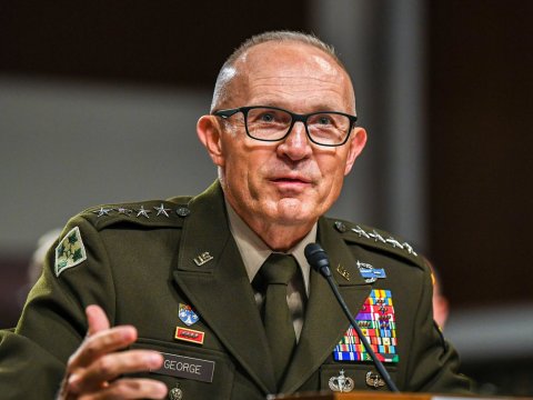 ABŞ Ordusunun Baş Qərargah rəisi istefa verdi