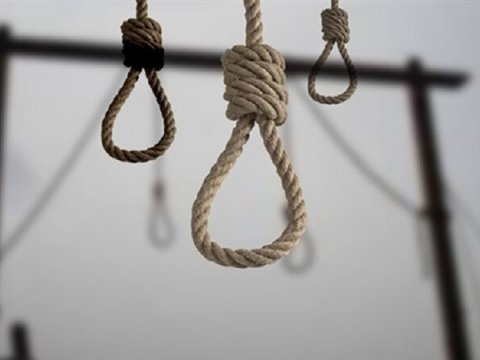 İran terrorçuluqda təqsirli bilinən iki şəxsi edam etdi - FOTO