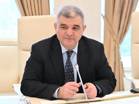 Deputatın nəvəsi dünyaya gəldi