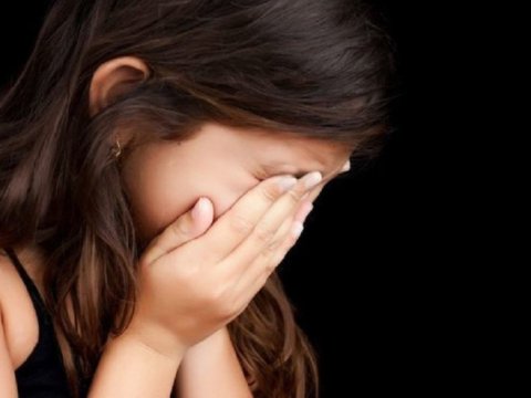 Valideyinləri 13 yaşlı qızdan İMTİNA ETDİLƏR