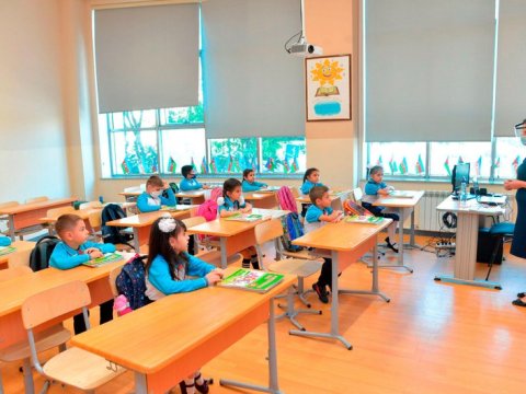 Məktəblərdə şagirdlərin davamiyyəti azalıb - Nazirlik