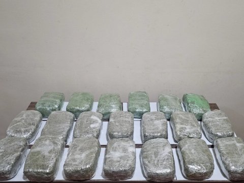 İrandan Azərbaycana 21 kq narkotikin keçirilməsinin qarşısı alındı