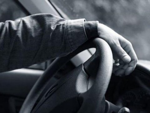 54 yaşlı sürücü sükan arxasında öldü