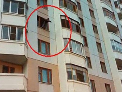 Xırdalanda 19 yaşlı qız 7-ci mərtəbədən yıxılıb öldü