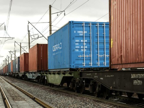 Martda dəmir yolu ilə yükdaşımalar artıb