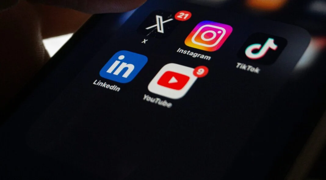 Türkiyədə 591 sosial media hesabı ilə bağlı tədbir görülür