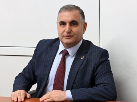 Ay erməni, məndən nə istəyirsən?..