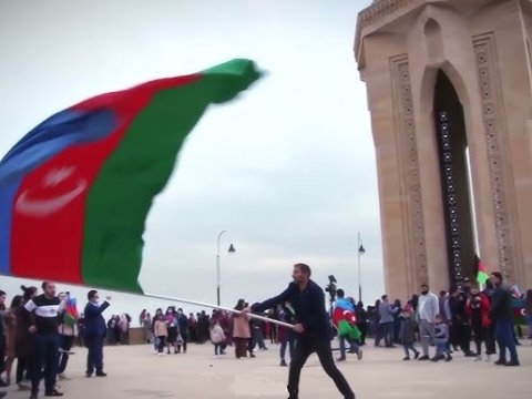 Qışqıranlar, yoxsa susanlar - Azərbaycanı kimlər sevir