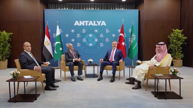 Dörd dövlət Yaxın Şərqdə sülhün bərqərar olmasını müzakirə etdi