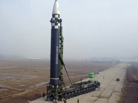 Şimali Koreyadan yeni ballistik raketlər