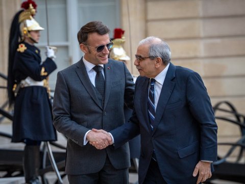 Livanın Baş naziri Parisə getdi - Makronla görüşəcək