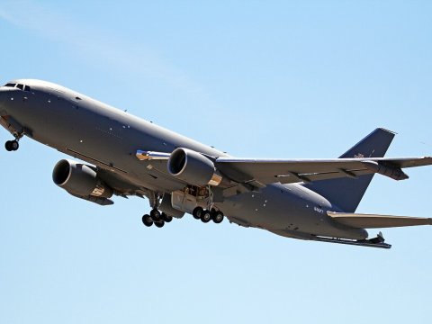 ABŞ hərbi təyyarəsi körfəz&nbsp;üzərində...