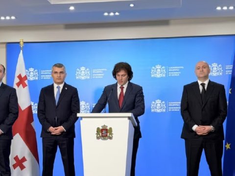 Hökumətdə bir sıra kadr dəyişiklikləri olub