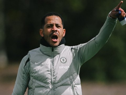 "Çelsi" baş məşqçisini istefaya göndərdi