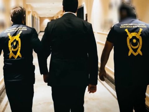 Dövlət qurumunda korrupsiya əməliyyatı: saxlanılanlar var